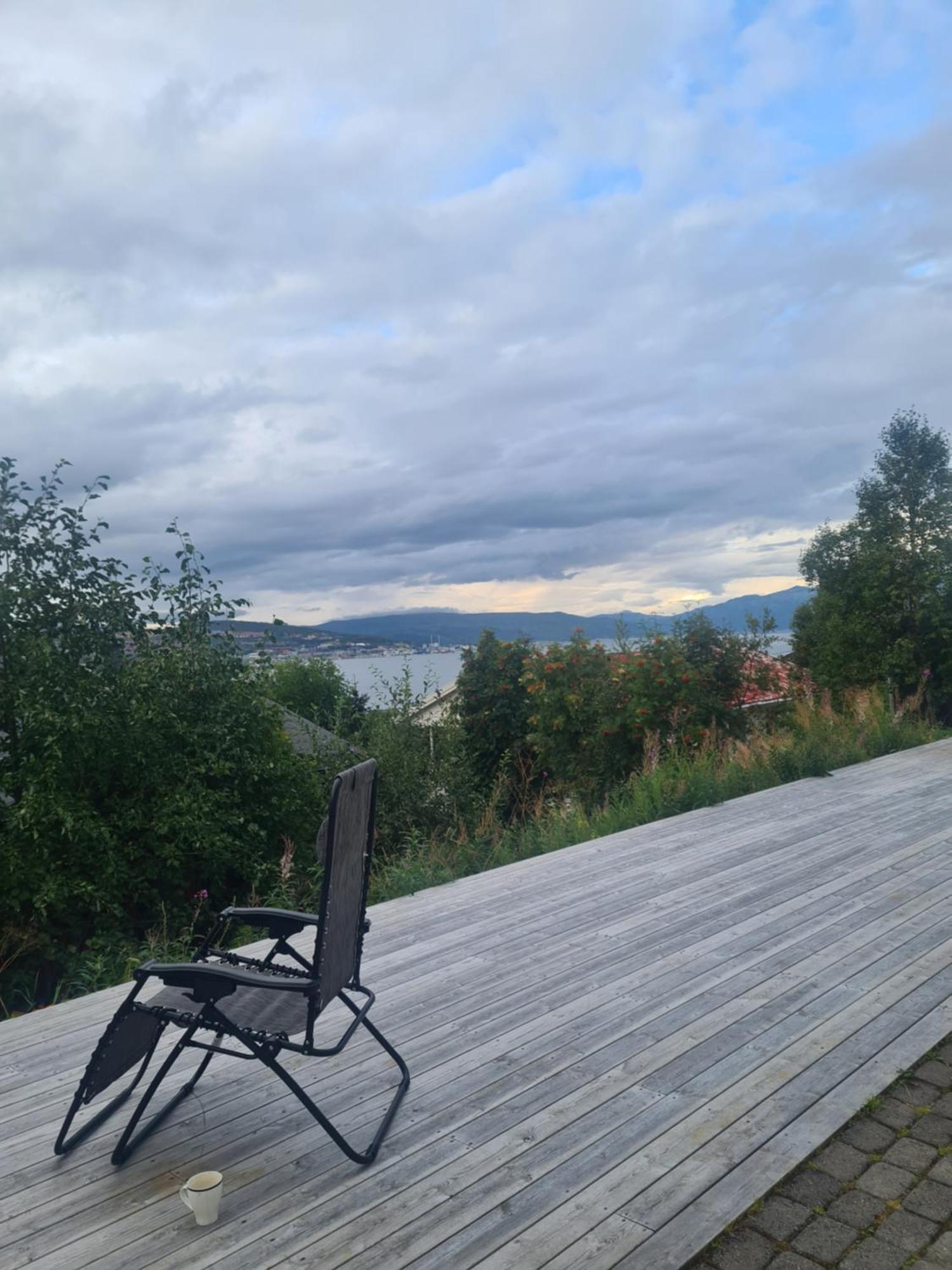 Leiligheten Pa Tomasjordnesvegen Tromsø Eksteriør billede